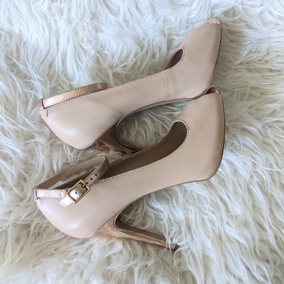 BCBGeneration Peep-toe Heels - Picture 3 of 9